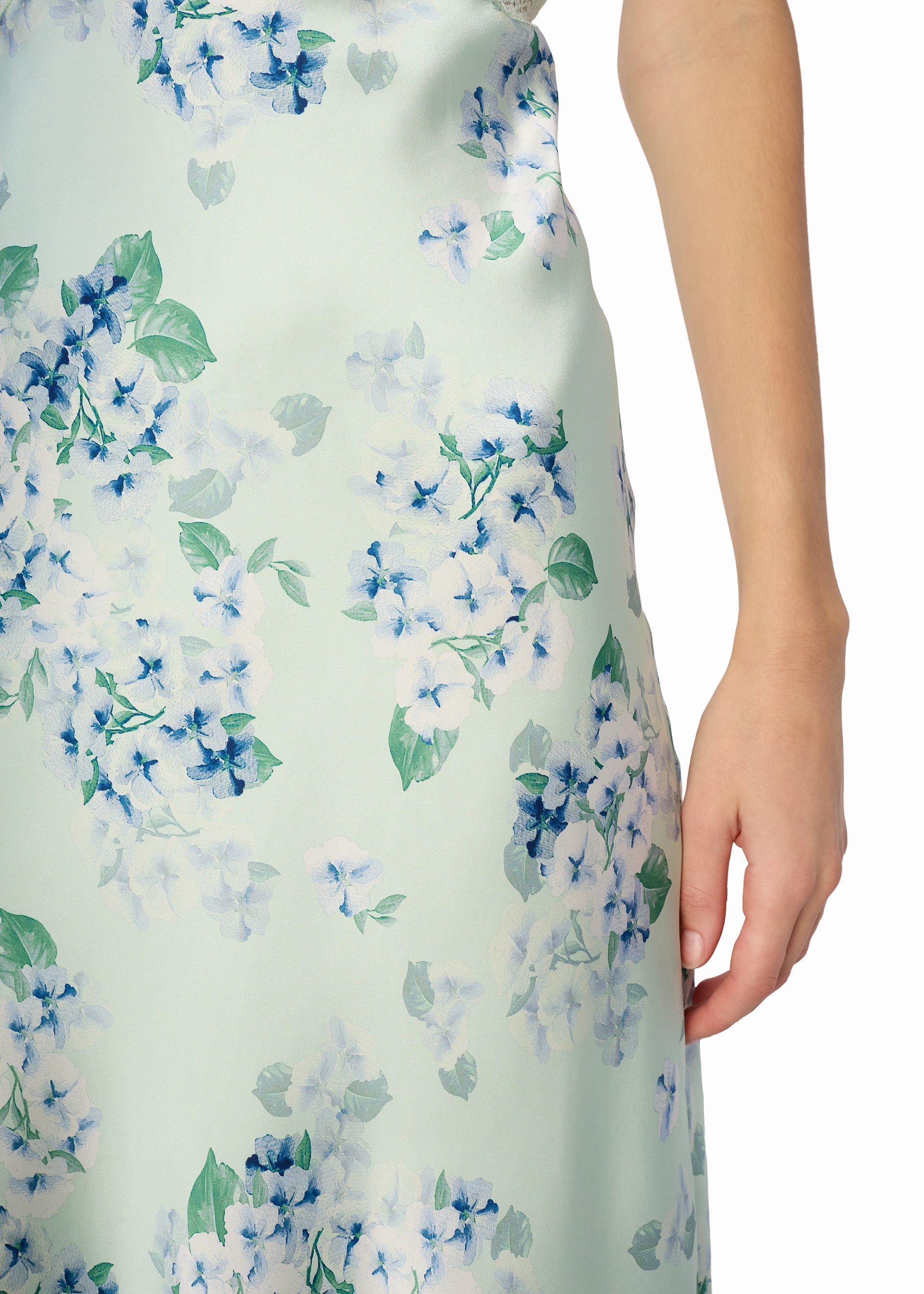 Bibiana Dress Climbing Hydrangea - Image 3